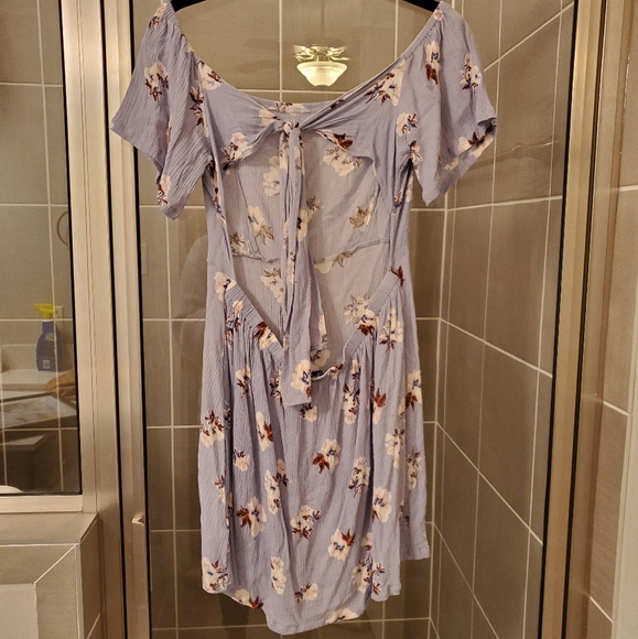 Lilac floral backless mini dress - Picture 6 of 7